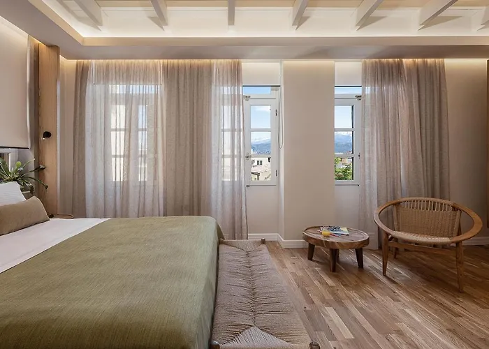 Lithinon Luxury Suites