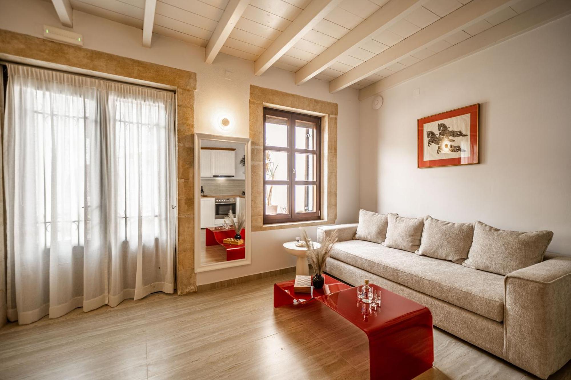 Lithinon Luxury