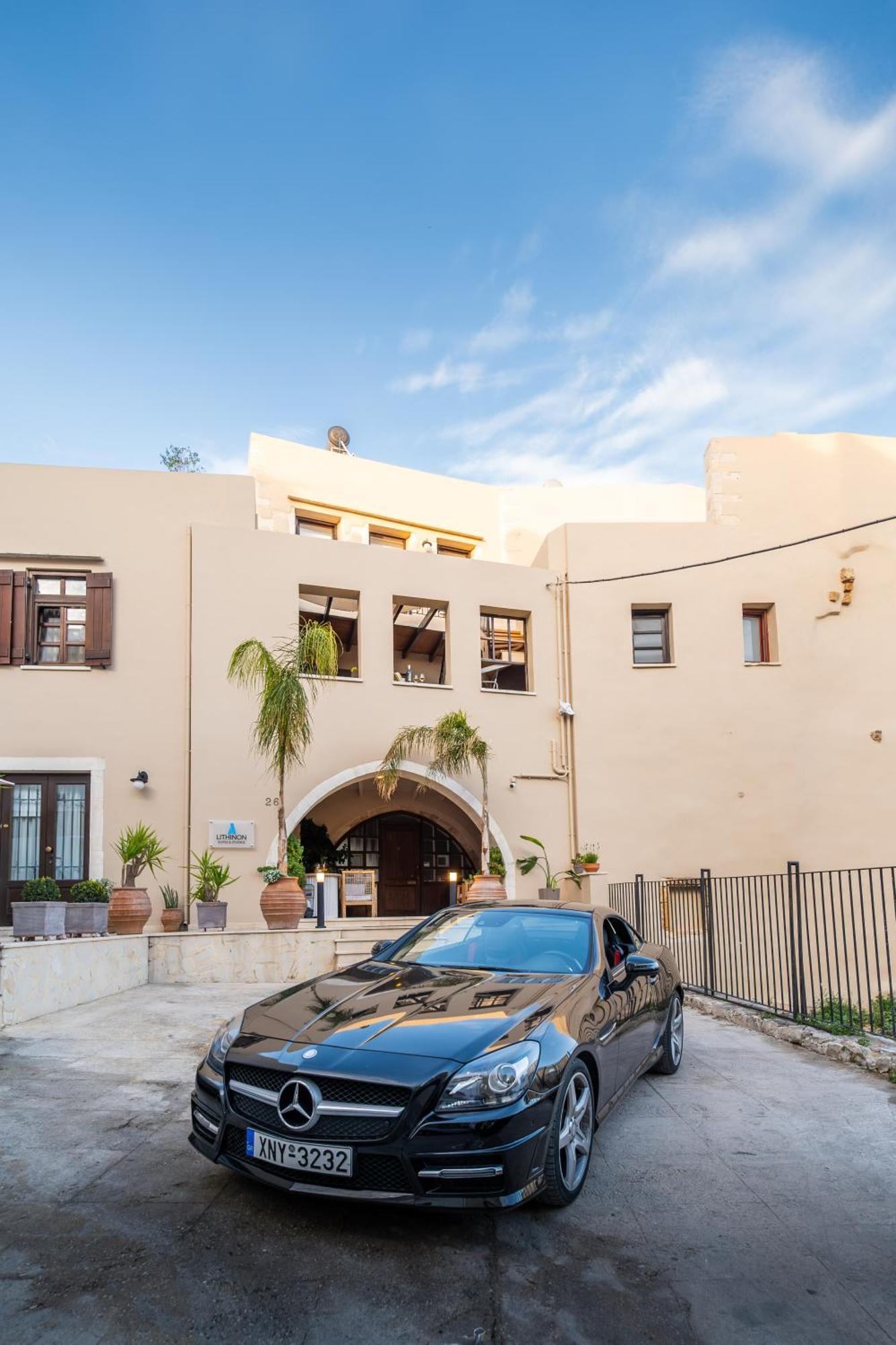 Lithinon Luxury